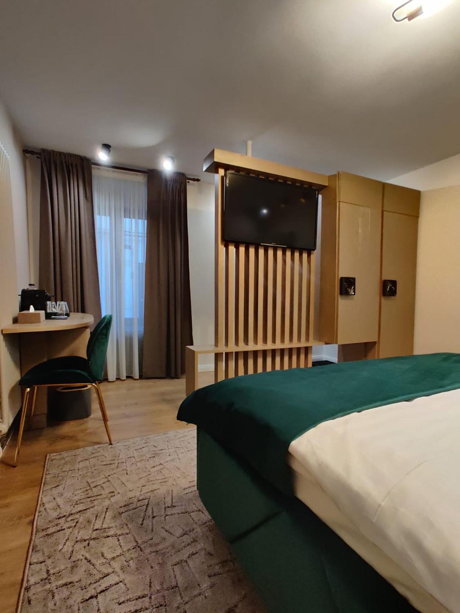 Aparthotel Trend *